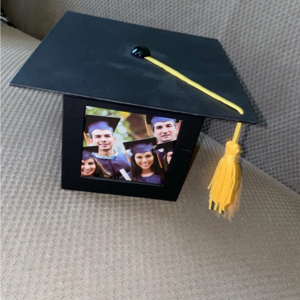 Black Minimalist Picture Frame with Graduation Theme
